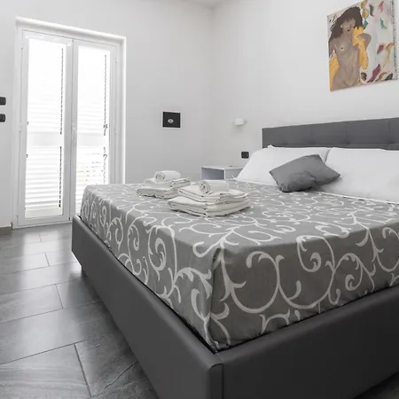 Light Stadium Apartman *